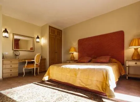 Villa Sleeps 5 Pool Air Con Wifi