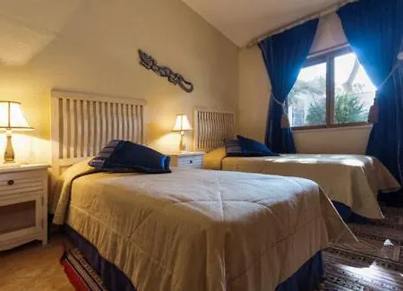 Sleeps 5 Pool Air Con Wifi * Vale do Lobo